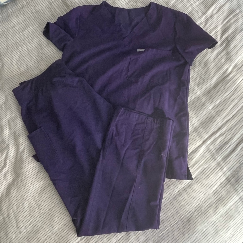 Figs scrub set - purple M